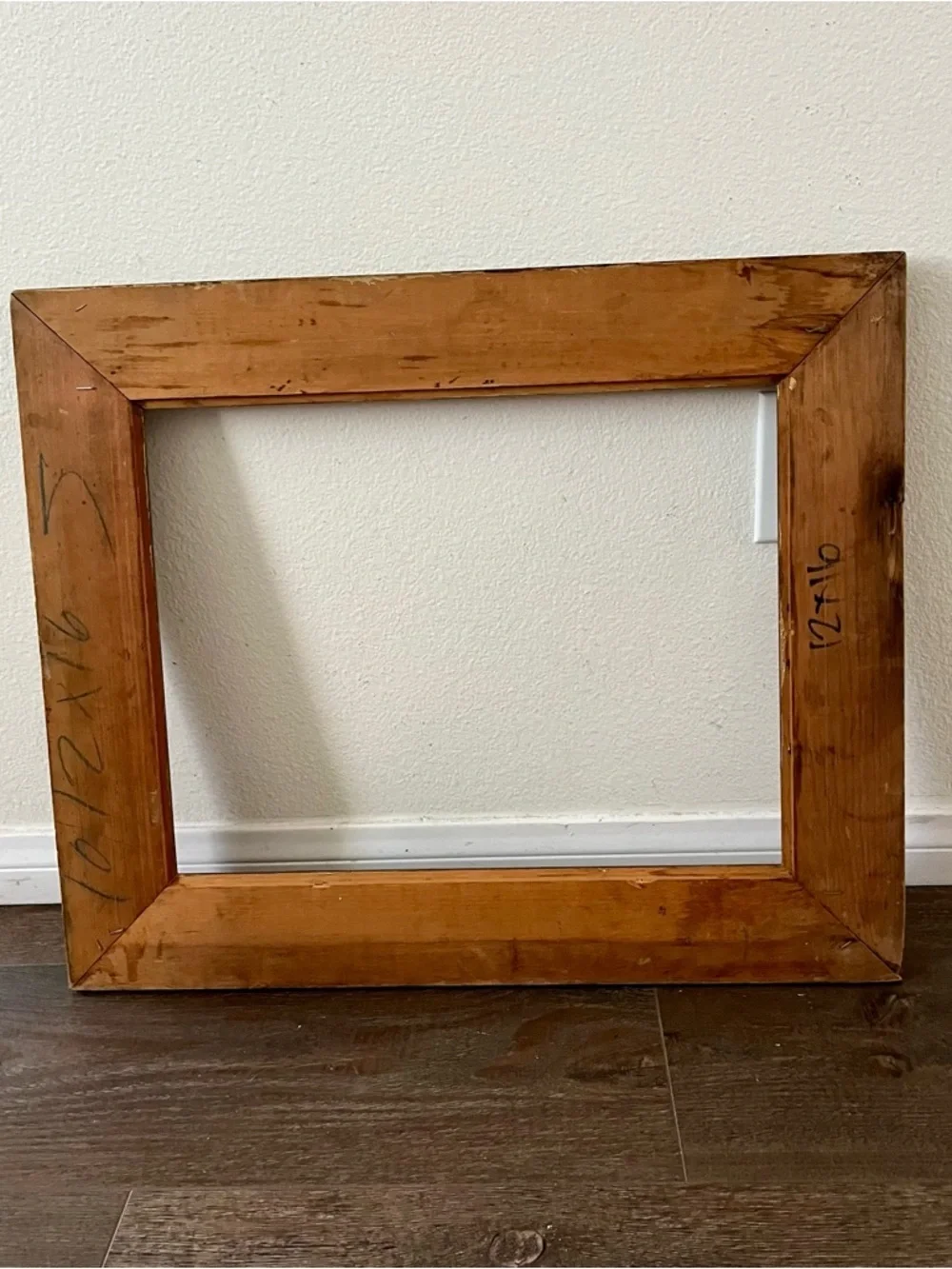 Decorative Wooden Picture Frame in Green and Brown - Unbranded 20/24 Inches